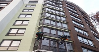 Установка крыши на балкон Нижний Тагил цена от 1038 руб. м/2.