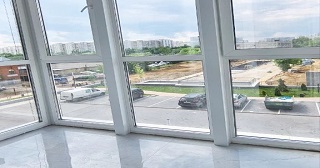 Панорамное остекление балкона Нижний Тагил цена от 11 тыс. руб. м/п.